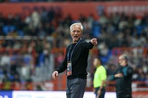 世俱杯-媒体人：云南玉昆这场赛前鼓劲鼓大发了，最后导致球员心态失衡