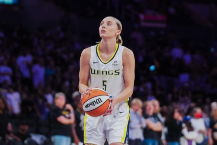 21中17佩奇单场44分平WNBA新秀最高分 但遗憾遭对手压哨绝杀