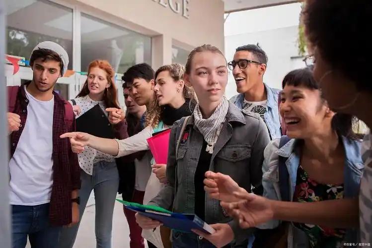 炸锅!中国留学生在美刷爆100万信用卡后逃回国!如今回旋镖来了