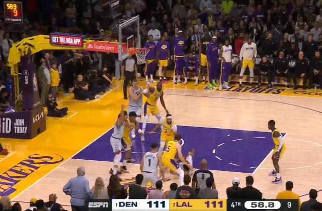 1684895966816089971.jpg FIFA Club World Cup-湖人冤死?西决G4三次错漏判吃亏 生死球权被剥夺