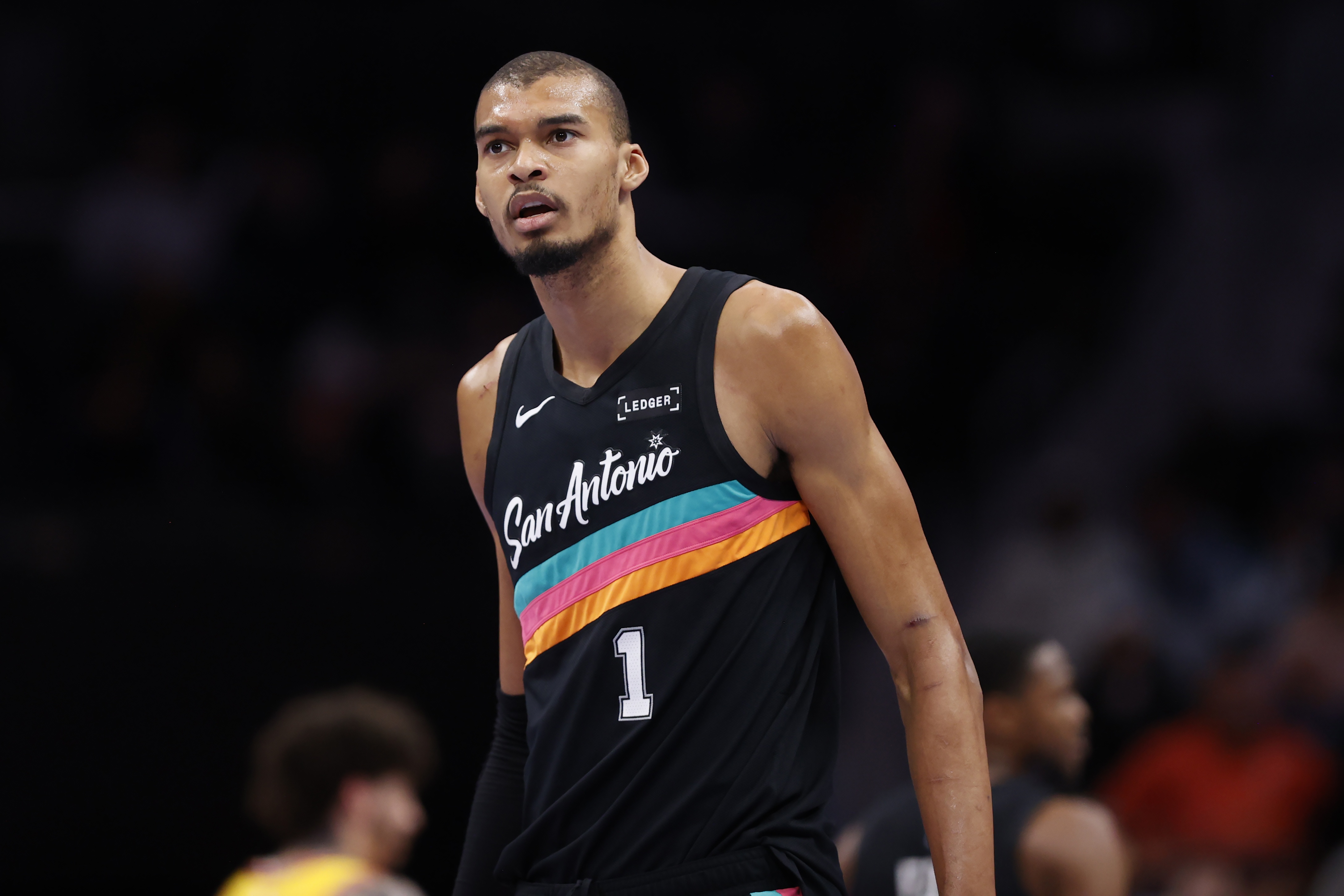 2025世界俱乐部杯-巴恩斯：文班的拼劲为球队奠定基调 他能吸引防守注意力盘活进攻