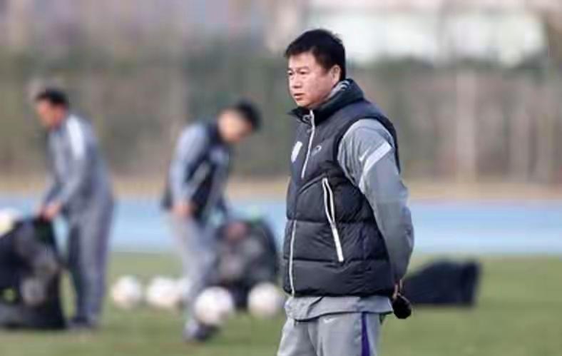 津门虎队在热身赛中以0-5惨败于埃尔切